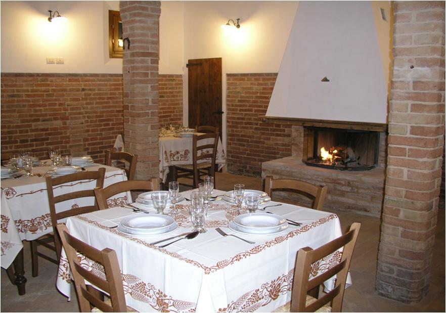 Agriturismo I Bosconi Чезена Екстериор снимка