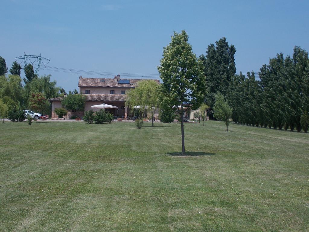 Agriturismo I Bosconi Чезена Екстериор снимка